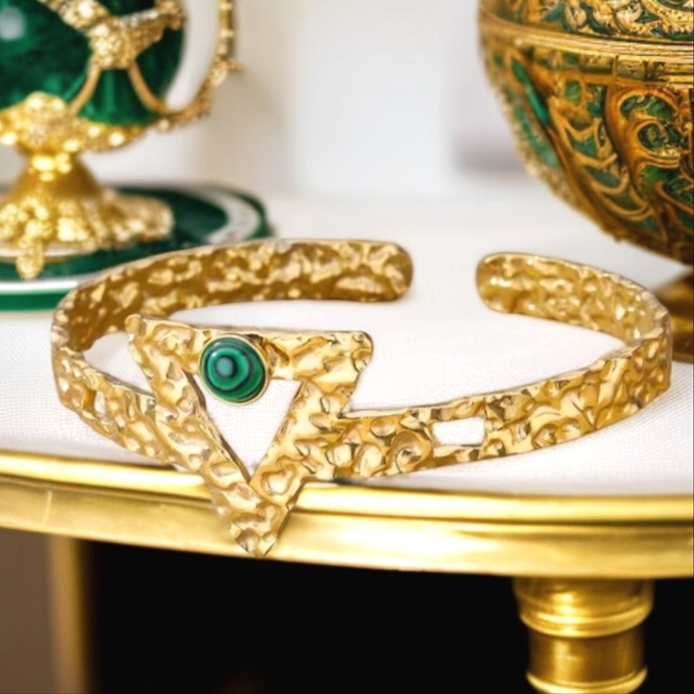 Gold Egyptian Revival Hammered Malachite Cabochon Cuff Bangle Bracelet